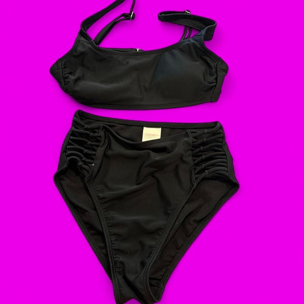 Xhilaration Women's Black Bikinis-and-tankini-sets